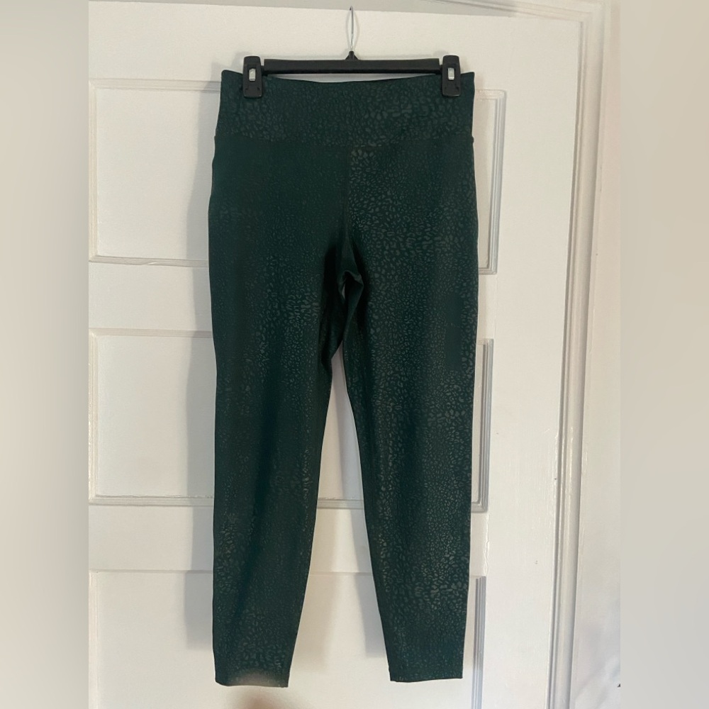 Workout leggings 
Ideology